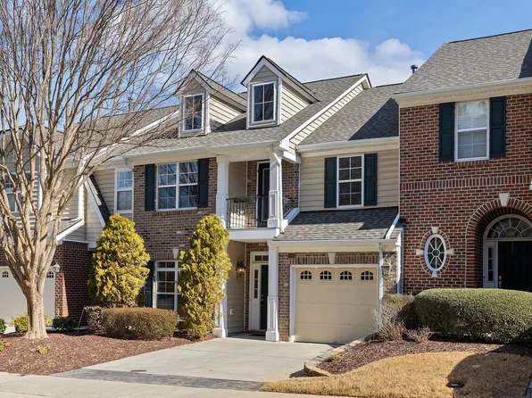 3064 Imperial Oaks Dr, Raleigh, NC 27614