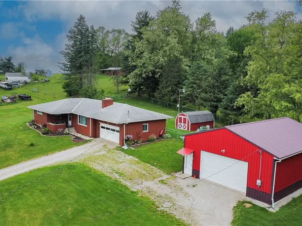 458 Lusk Rd, Bentleyville, PA 15314