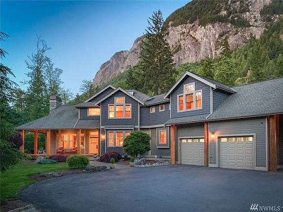 3rd image of 8438 438th Ave SE