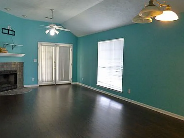 7520 Muirfield Loop — Photo 6