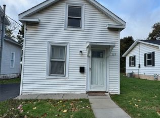 137 Harvey Ave, Lockport, NY 14094