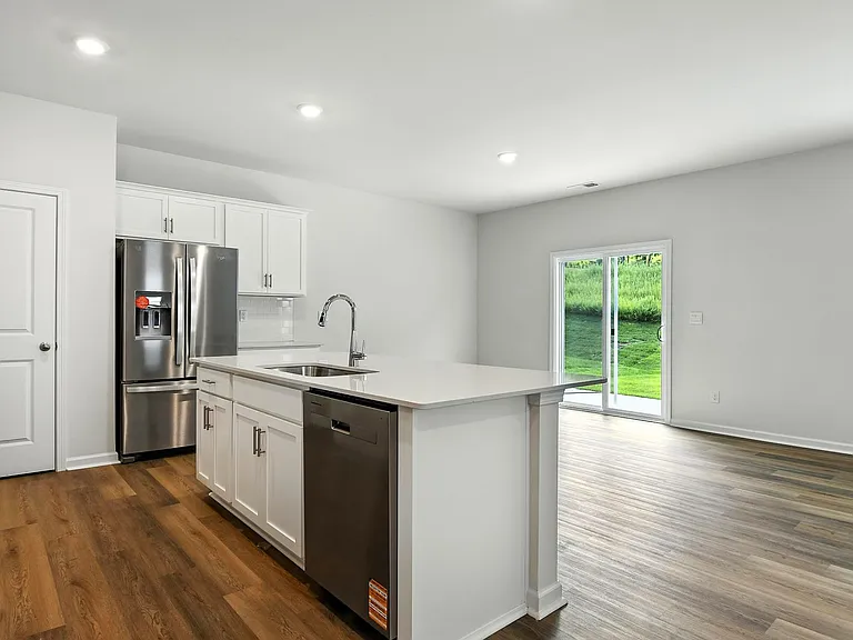 1342 37th Avenue Ln NE — Photo 11