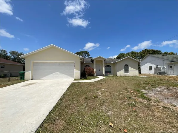 419 SW Meadow Ter, Port Saint Lucie, FL 34984