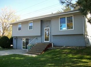 345 Macon Ave, Romeoville, IL 60446