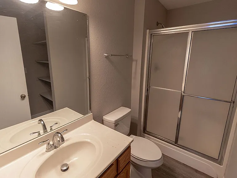 5309-5311 Currituck Ln — Photo 17