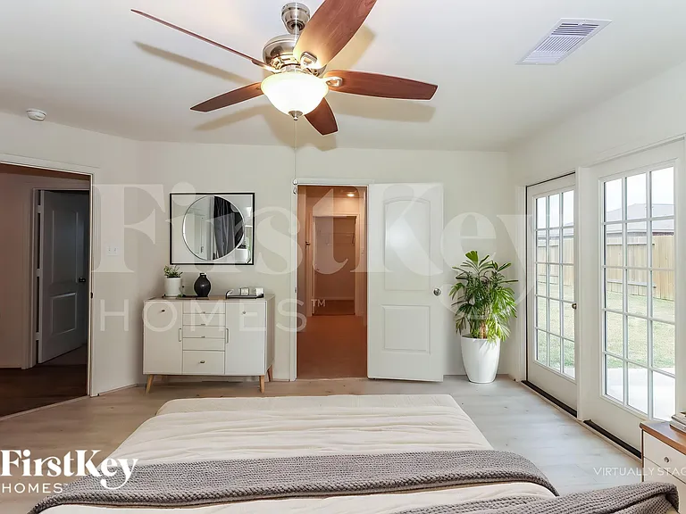 2301 Starboard Sail Dr — Photo 12