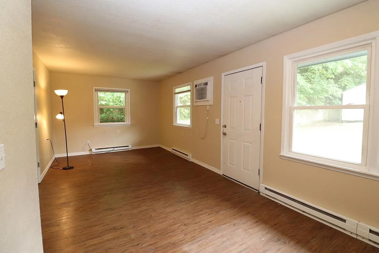 1 bed, 750 sqft, $750 — Photo 4