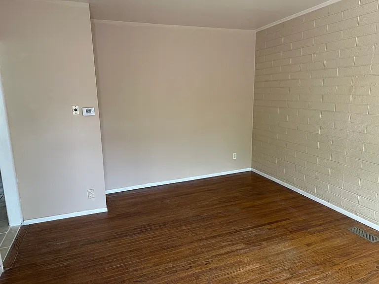 665 S Lake St #4 — Photo 8