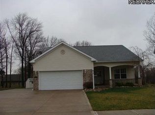 6498 Dale Dr, Brookpark, OH 44142