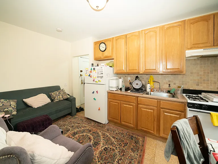 31-41 34th St #1B — Photo 1