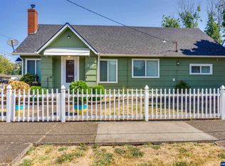 411 NE Yamhill St, Sheridan, OR