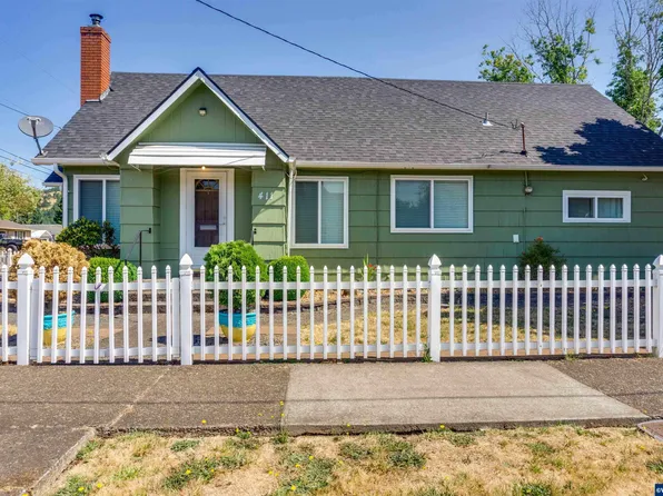 411 NE Yamhill St, Sheridan, OR 97378