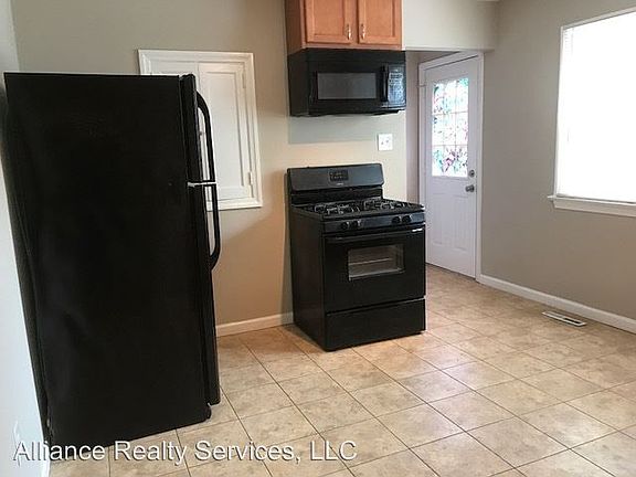 5th image of 4004 Saint Barbara Ln