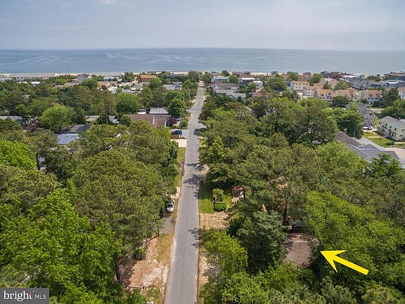 2nd image of 116 Jersey St