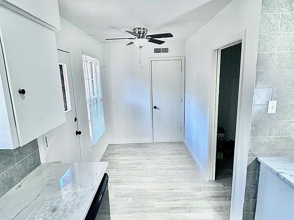 5th image of 3122 San Vicente Ave