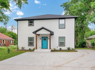 703 S Montgomery St #R, Sherman, TX 75090
