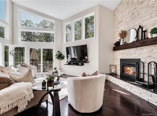 18 Two Buck Ring, Burlington, CT 06013