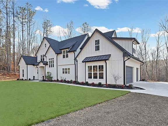 2nd image of 5567 Tyree Rd