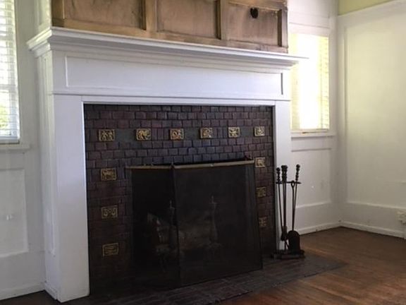 2nd image of 522 W Glenwood Ave