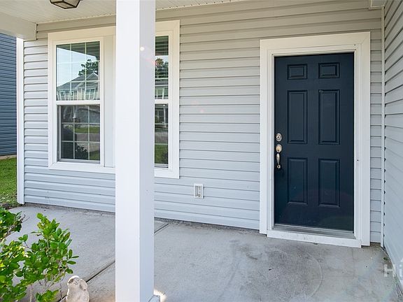 2nd image of 376 Southwilde Way