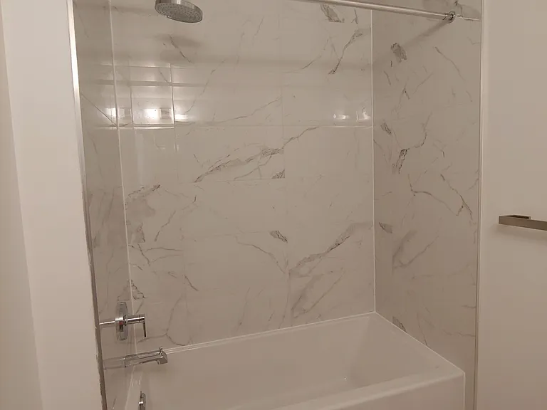 85 Oneida Cres #706 — Photo 9