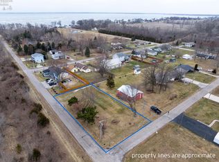 1286 E Emerald Ave, Pt Clinton, OH