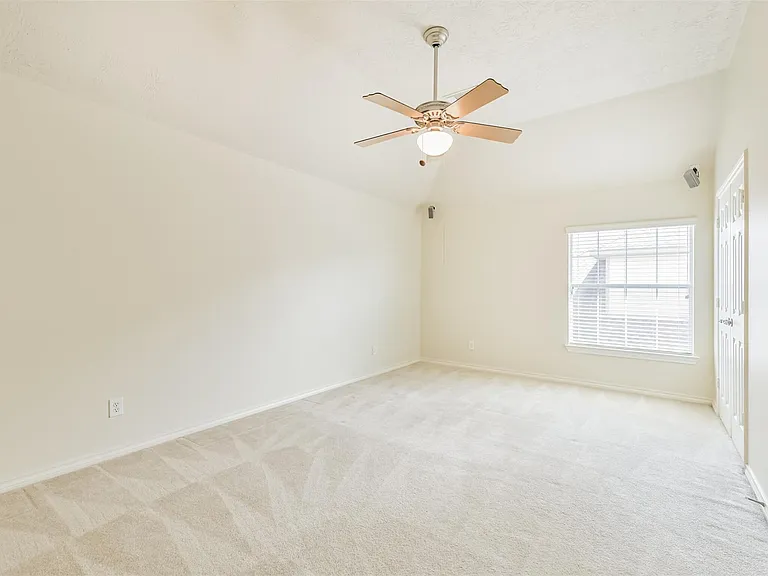 11918 Mariposa Canyon Dr — Photo 44