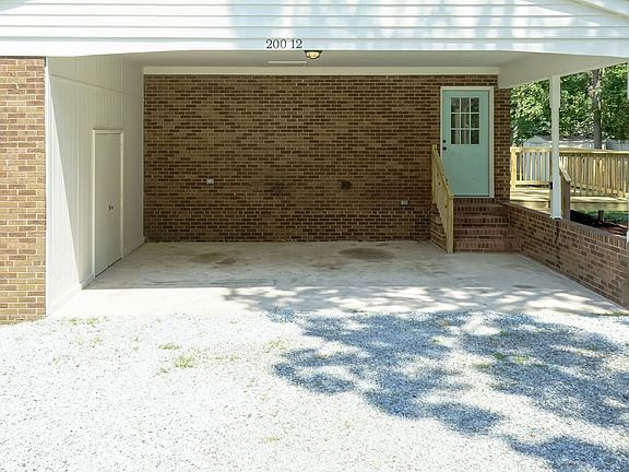 4th image of 200 12th St