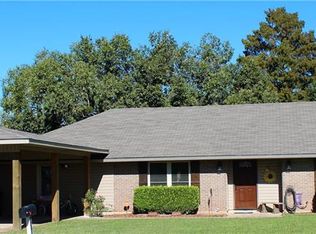 138 Twin Lakes Rd, Natchitoches, LA 71457