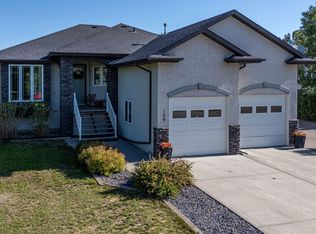106 Derochie Dr W, Claresholm, AB T0L 0T0