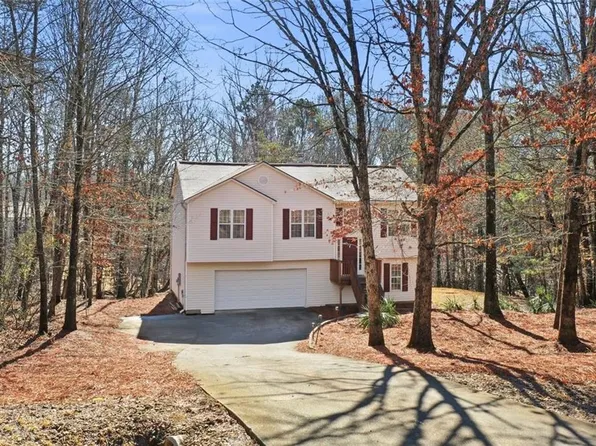 8675 Bayhill Dr, Gainesville, GA 30506