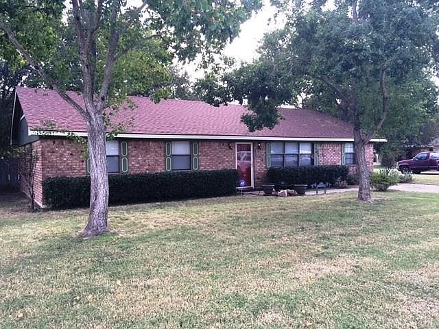 1st image of 802 Corsicana St