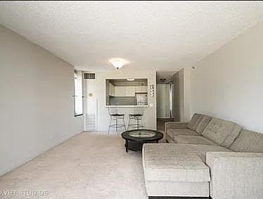 3rd image of 3660 N Lakeshore Dr #505