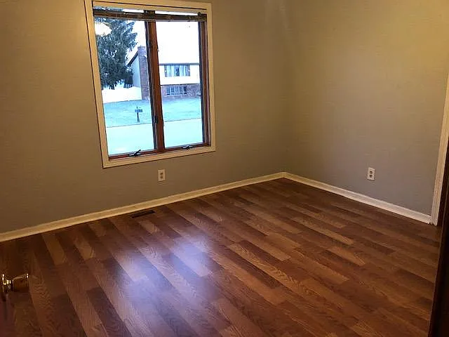 1534 E Valley Pl — Photo 6