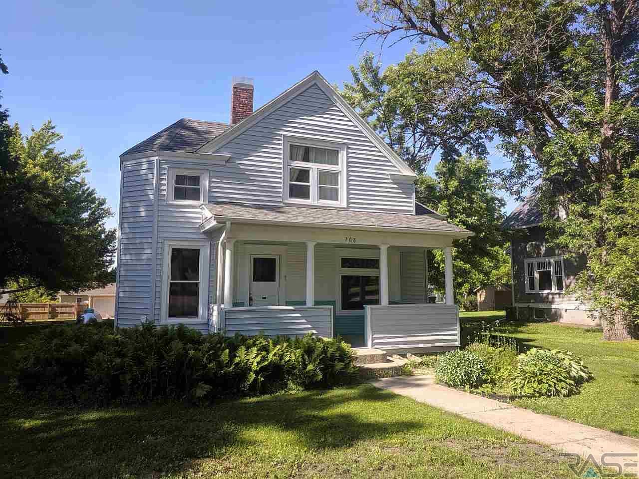 708 Sunnyside Ave, Valley Springs, SD 57068 Zillow