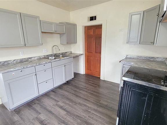 4th image of 702 N Allen St