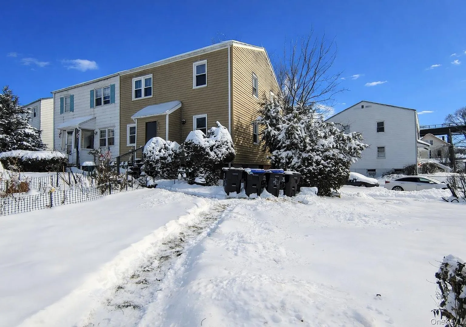 2 bed, 1.0 bath, 750 sqft, $1,800 — Photo 1