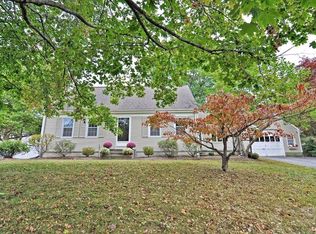 105 Stratford Rd, Seekonk, MA 02771