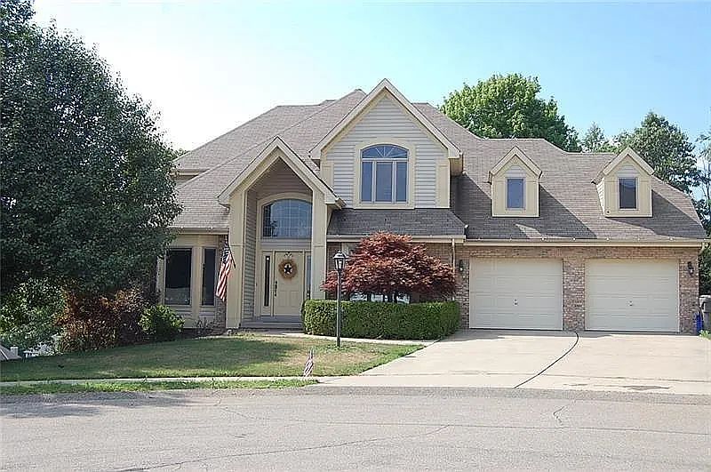 1st image of 816 Graywyck Dr