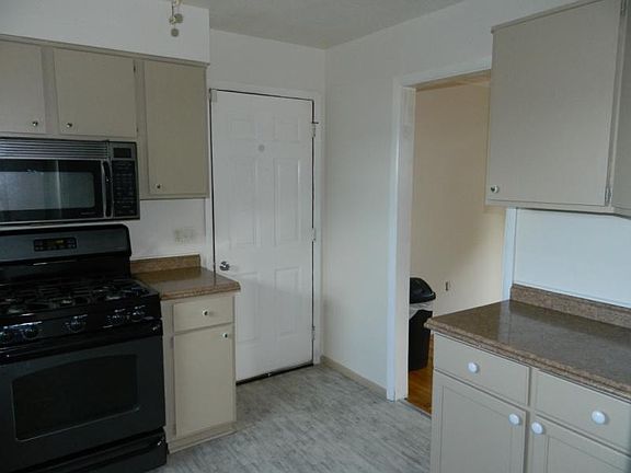 4th image of 9768 8th St #A
