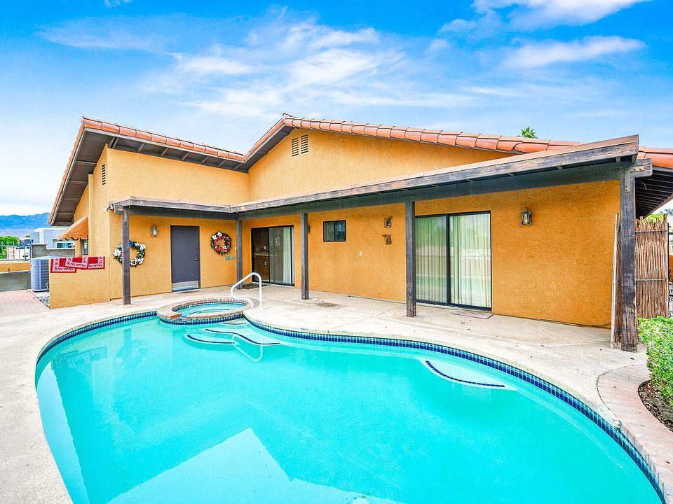 1st image of 76785 California Dr