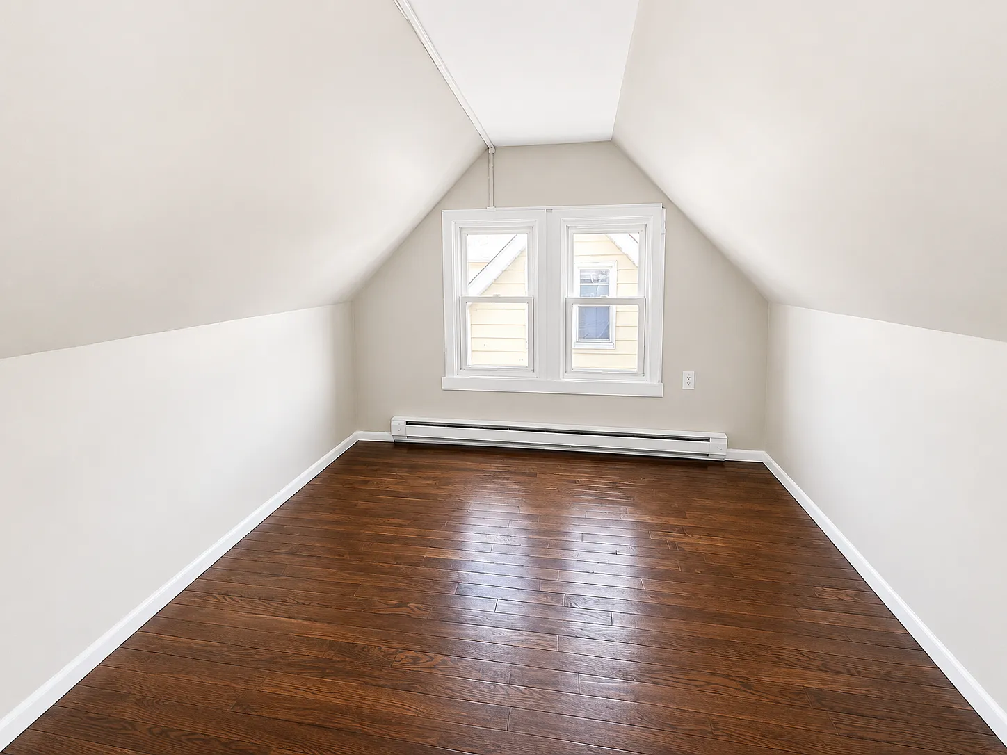 1 bed, 850 sqft, $1,595 — Photo 4