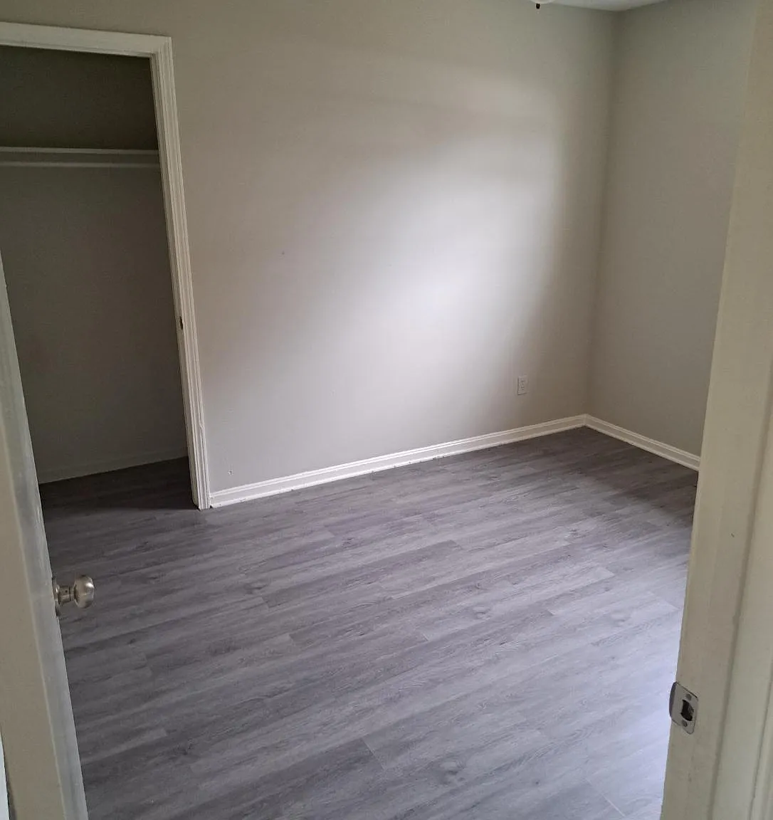 6355 N Denver Ave — Photo 4