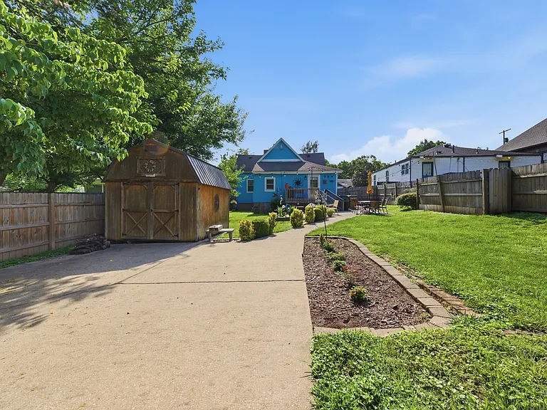 1008 Stainback Ave — Photo 21