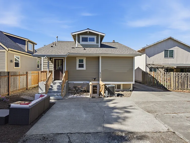 6924 SE Martins St #A — Photo 4