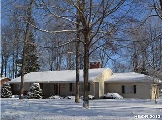 701 Sutton Pl, Findlay, OH 45840