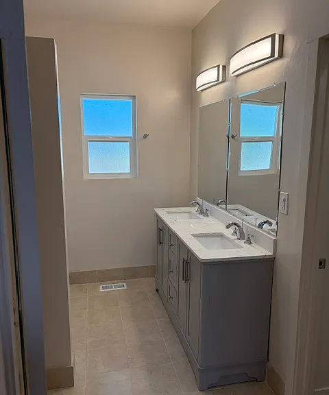 3101 Iowa Ave — Photo 8