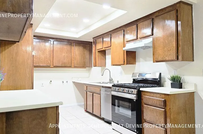16970 Marygold Ave #11 — Photo 14