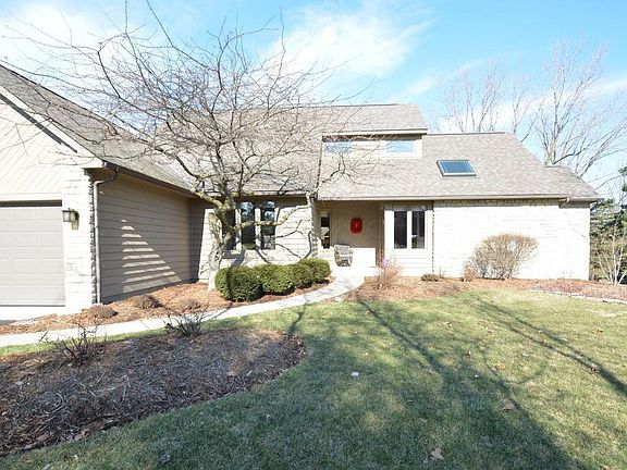2nd image of 5658 Whitecraigs Ct