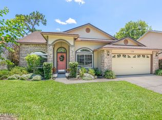 2199 Saint Martins Dr E, Jacksonville, FL 32246